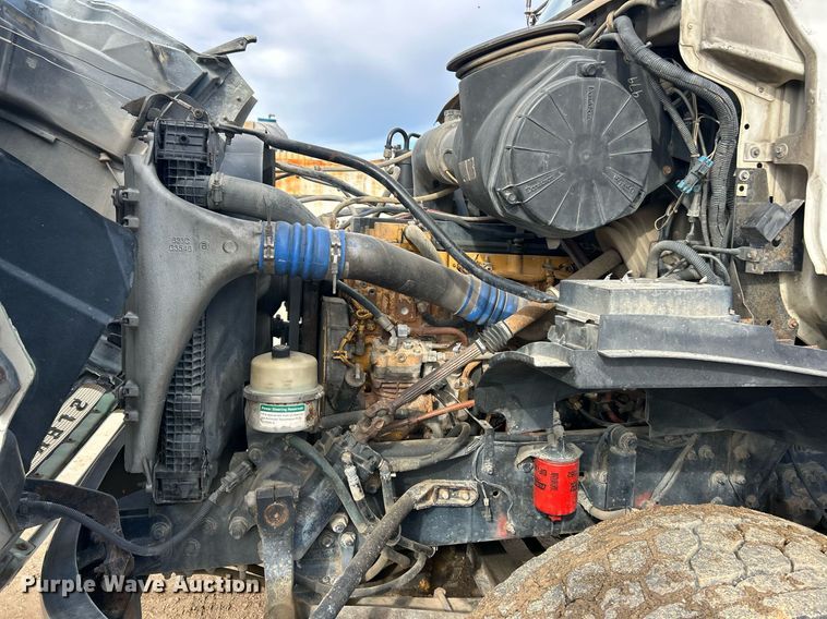 image for item EK2790 2005 Sterling Truck L9500  dump truck