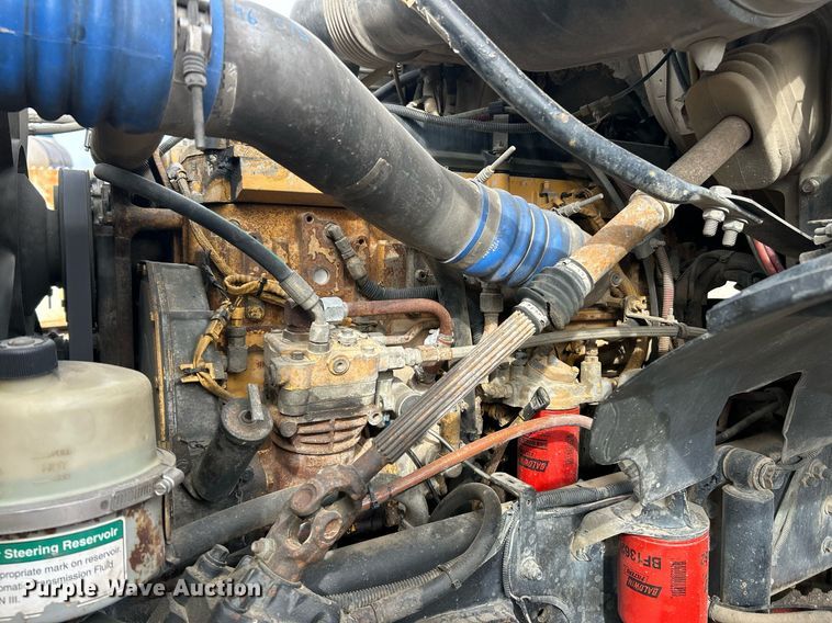 image for item EK2790 2005 Sterling Truck L9500  dump truck