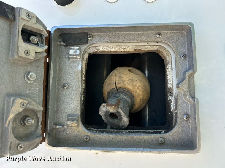 image for item EK8068 2013 Freightliner MT55 utility / service truck