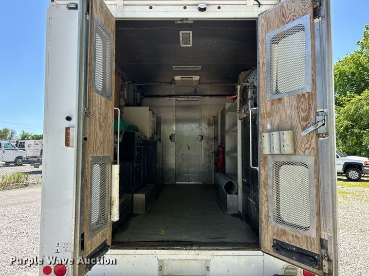 image for item EK8068 2013 Freightliner MT55 utility / service truck