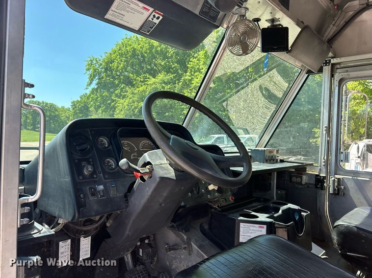 image for item EK8068 2013 Freightliner MT55 utility / service truck