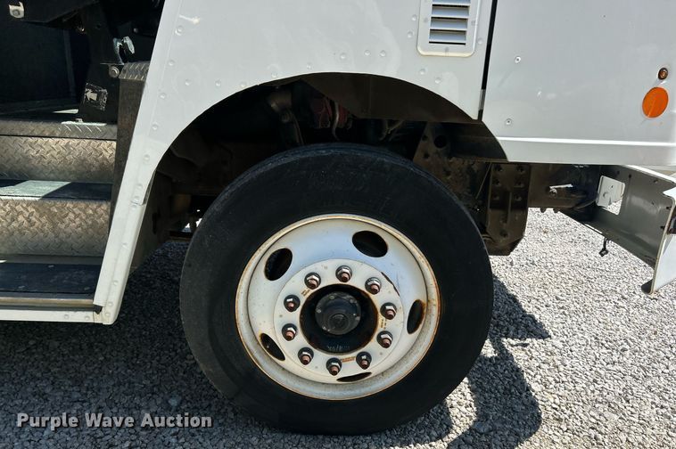 image for item EK8068 2013 Freightliner MT55 utility / service truck