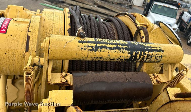 image for item EK8069 1998 Grove RT635C crane