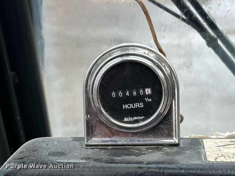 image for item EK8069 1998 Grove RT635C crane