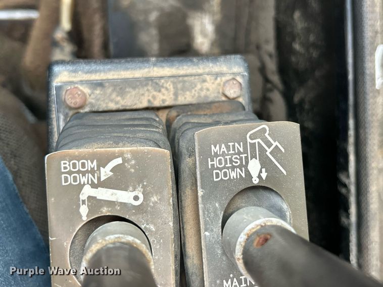 image for item EK8069 1998 Grove RT635C crane