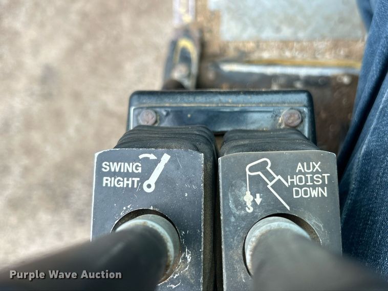 image for item EK8069 1998 Grove RT635C crane