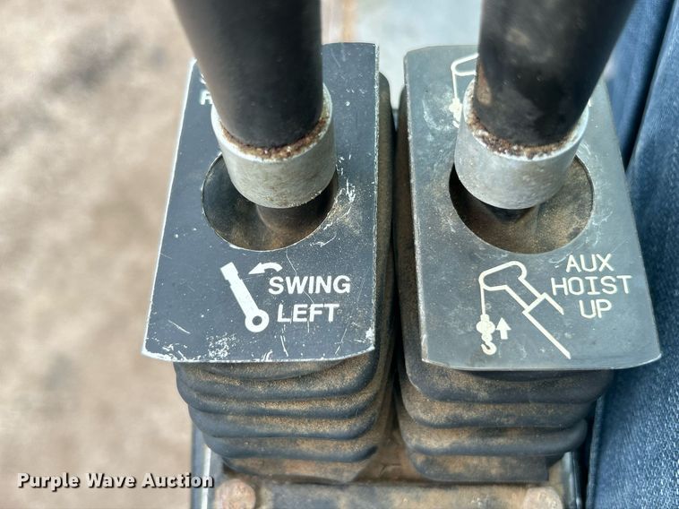 image for item EK8069 1998 Grove RT635C crane