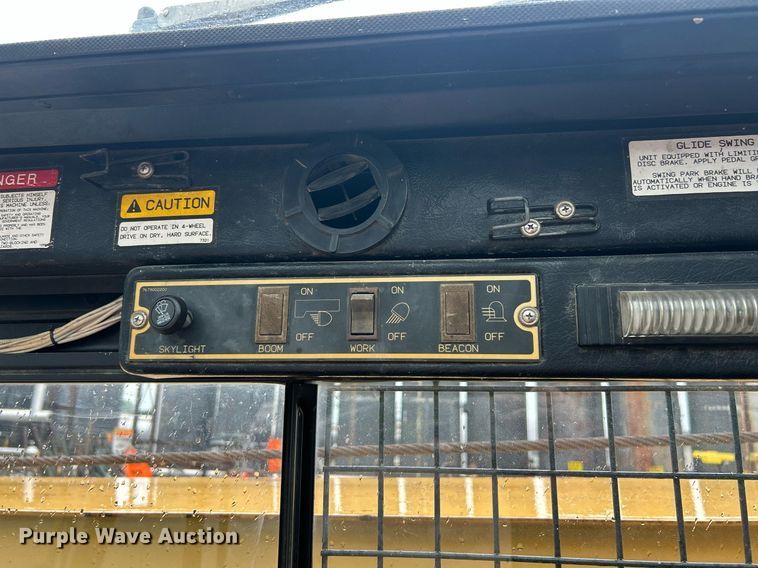 image for item EK8069 1998 Grove RT635C crane