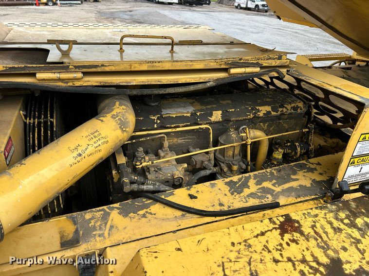 image for item EK8069 1998 Grove RT635C crane