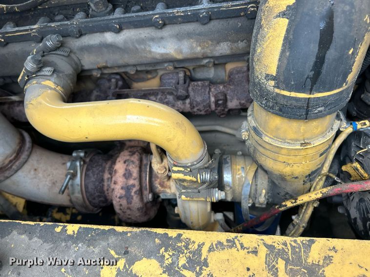 image for item EK8069 1998 Grove RT635C crane