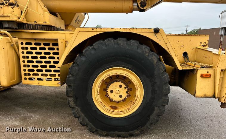 image for item EK8069 1998 Grove RT635C crane