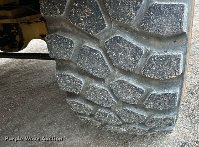 image for item EK8069 1998 Grove RT635C crane