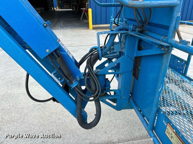 image for item EK8084 2007 Genie Z-45/25 boom lift