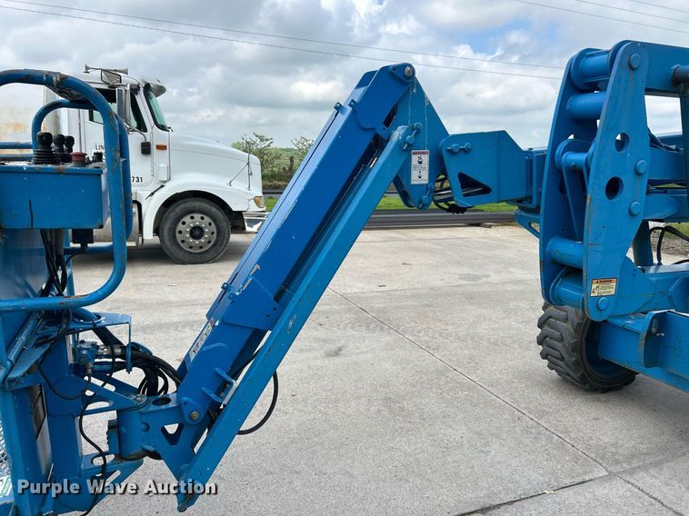 image for item EK8084 2007 Genie Z-45/25 boom lift