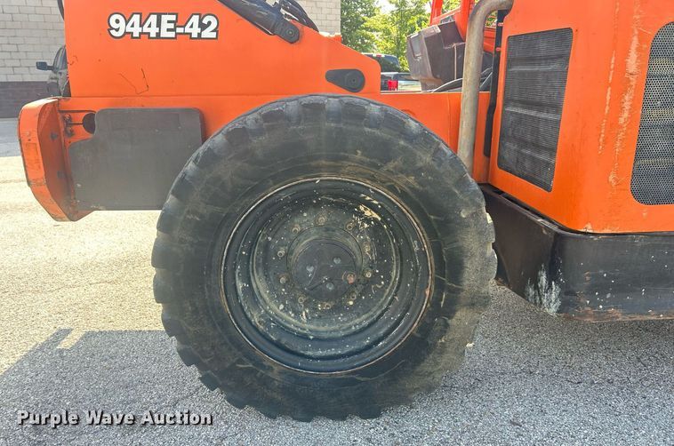 image for item EK8087 2007 Lull 944E-42 telehandler