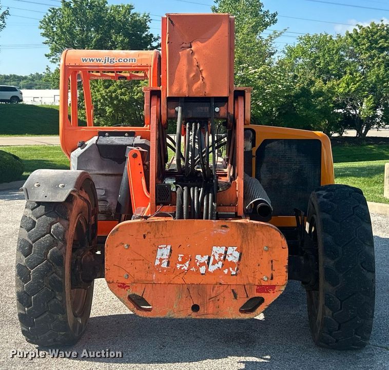 image for item EK8088 2014 Lull 944E-42 telehandler