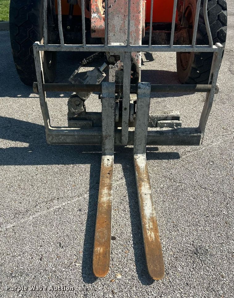 image for item EK8088 2014 Lull 944E-42 telehandler