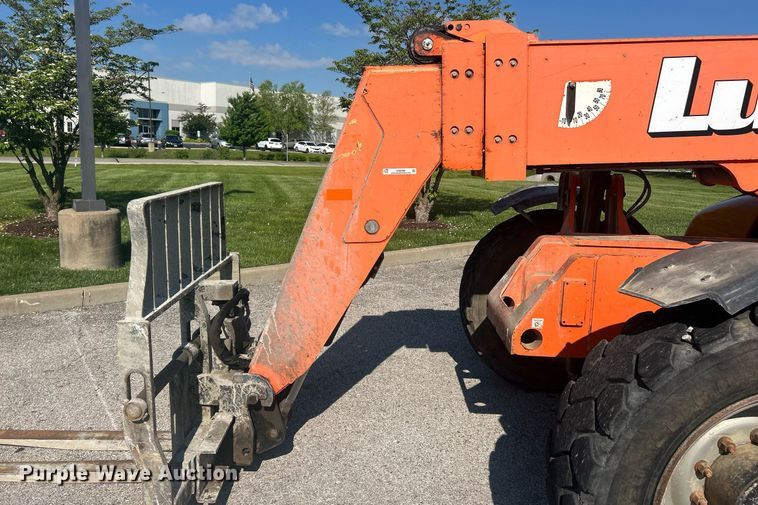 image for item EK8088 2014 Lull 944E-42 telehandler