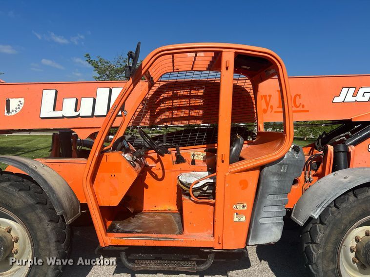 image for item EK8088 2014 Lull 944E-42 telehandler