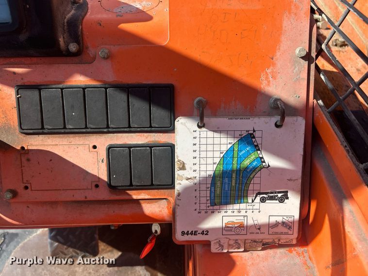 image for item EK8088 2014 Lull 944E-42 telehandler