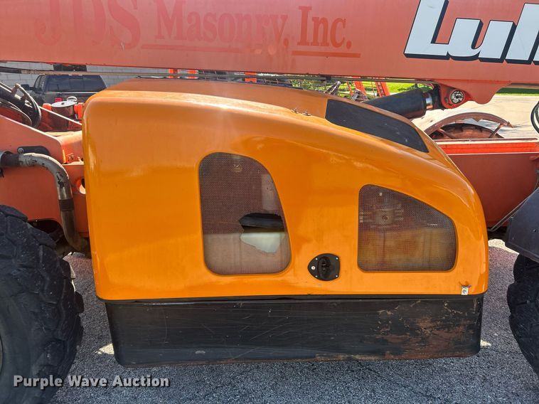 image for item EK8088 2014 Lull 944E-42 telehandler