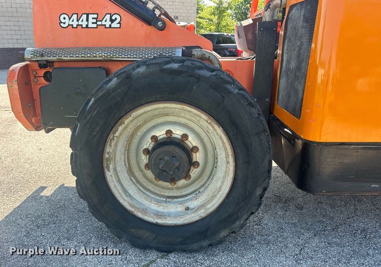 image for item EK8088 2014 Lull 944E-42 telehandler