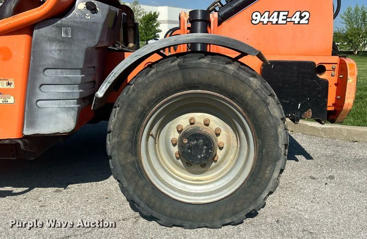 image for item EK8088 2014 Lull 944E-42 telehandler
