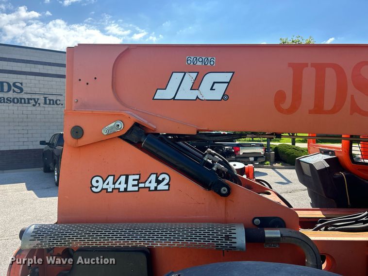 image for item EK8089 2014 Lull 944E-42 telehandler