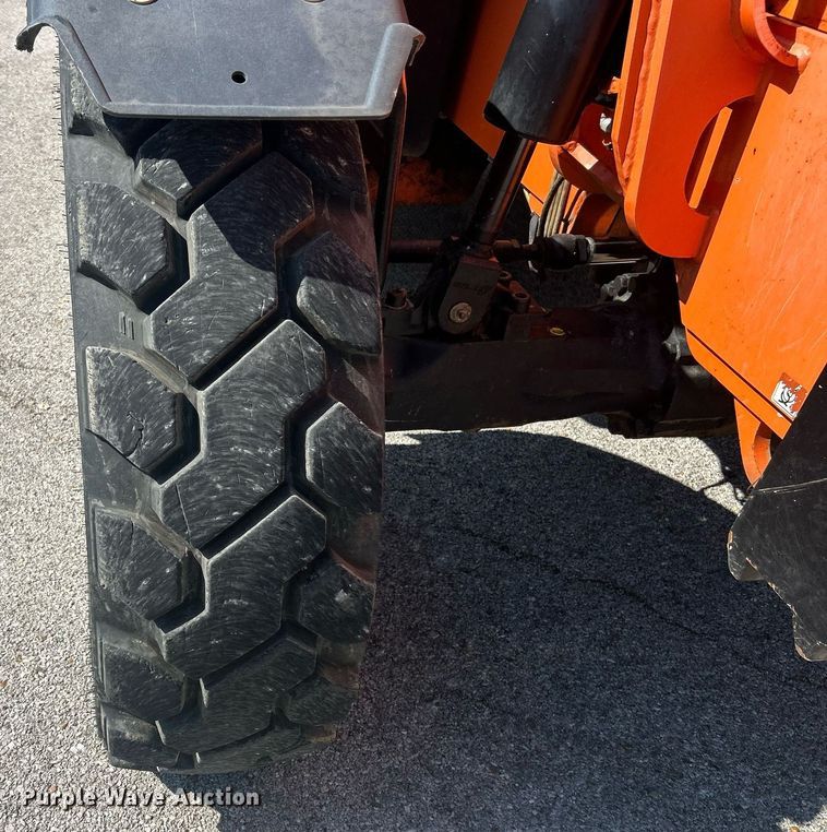 image for item EK8089 2014 Lull 944E-42 telehandler