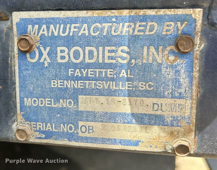 image for item EK8090 2006 Mack CV Granite dump truck