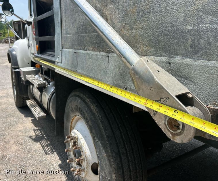 image for item EK8090 2006 Mack CV Granite dump truck