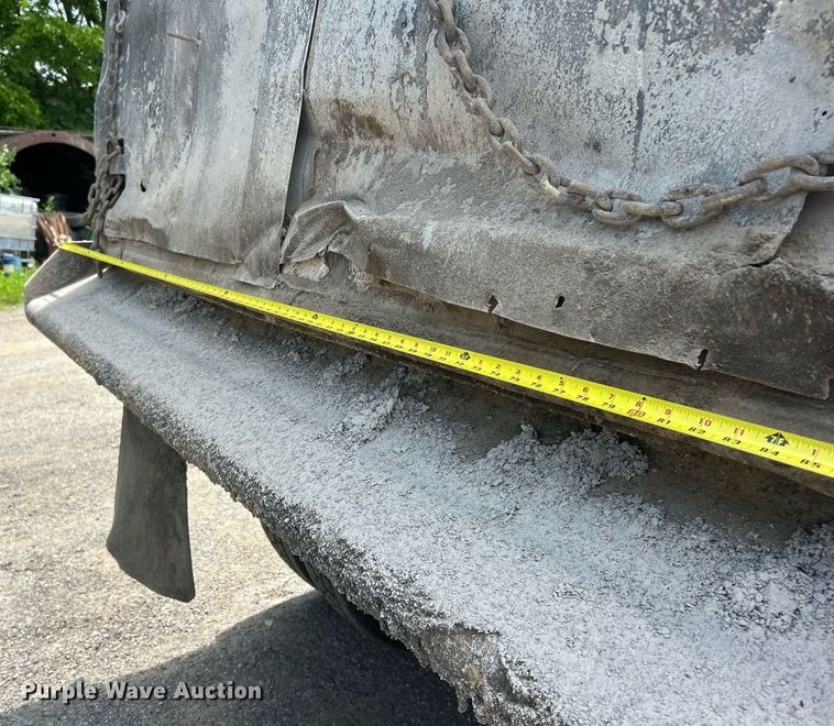 image for item EK8090 2006 Mack CV Granite dump truck