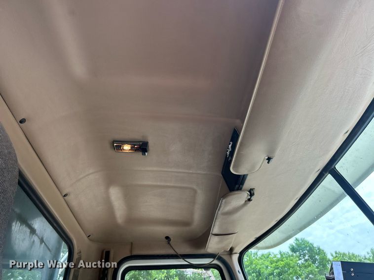 image for item EK8090 2006 Mack CV Granite dump truck