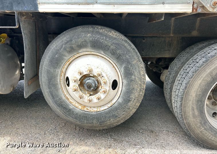 image for item EK8090 2006 Mack CV Granite dump truck