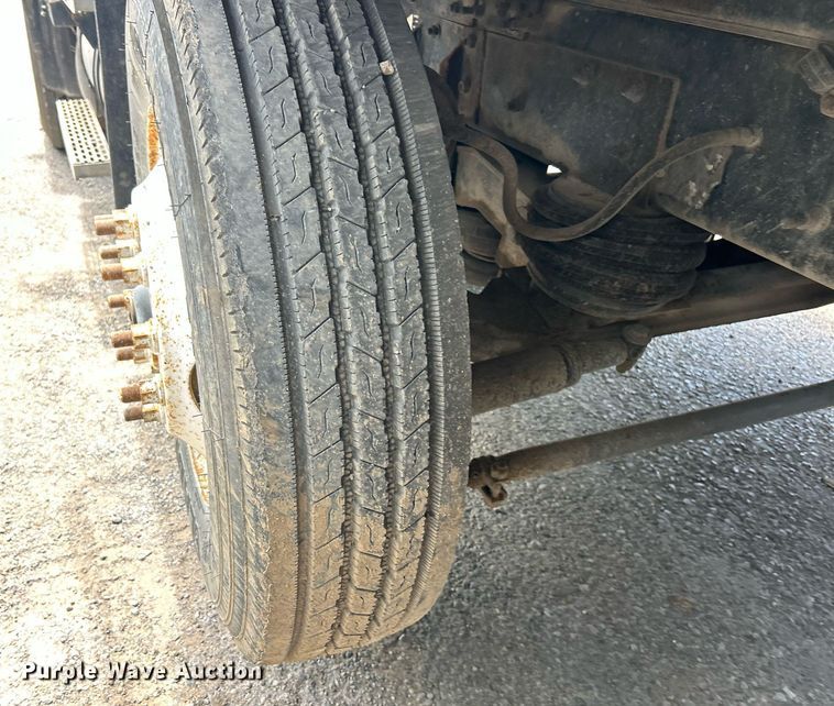 image for item EK8090 2006 Mack CV Granite dump truck