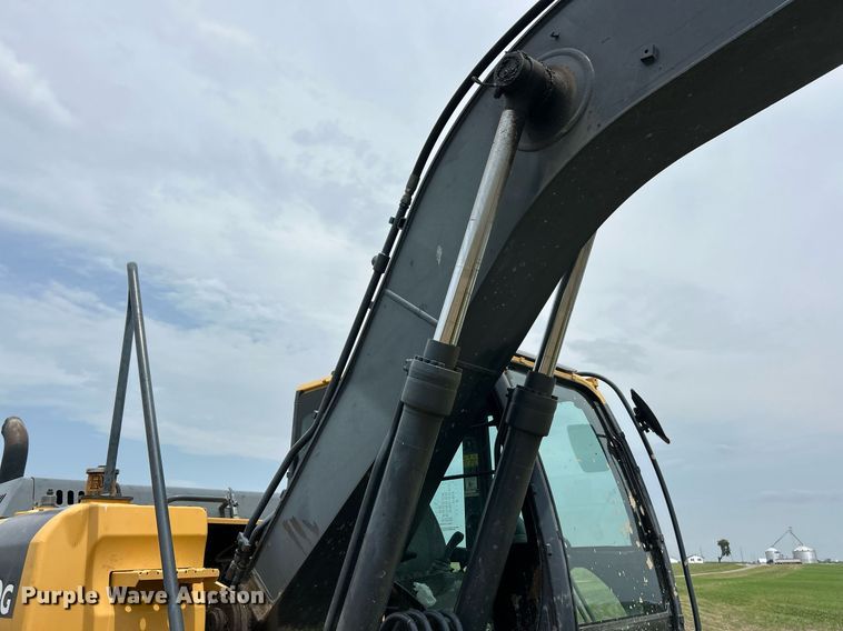 image for item EK8091 2013 John Deere 160G LC excavator