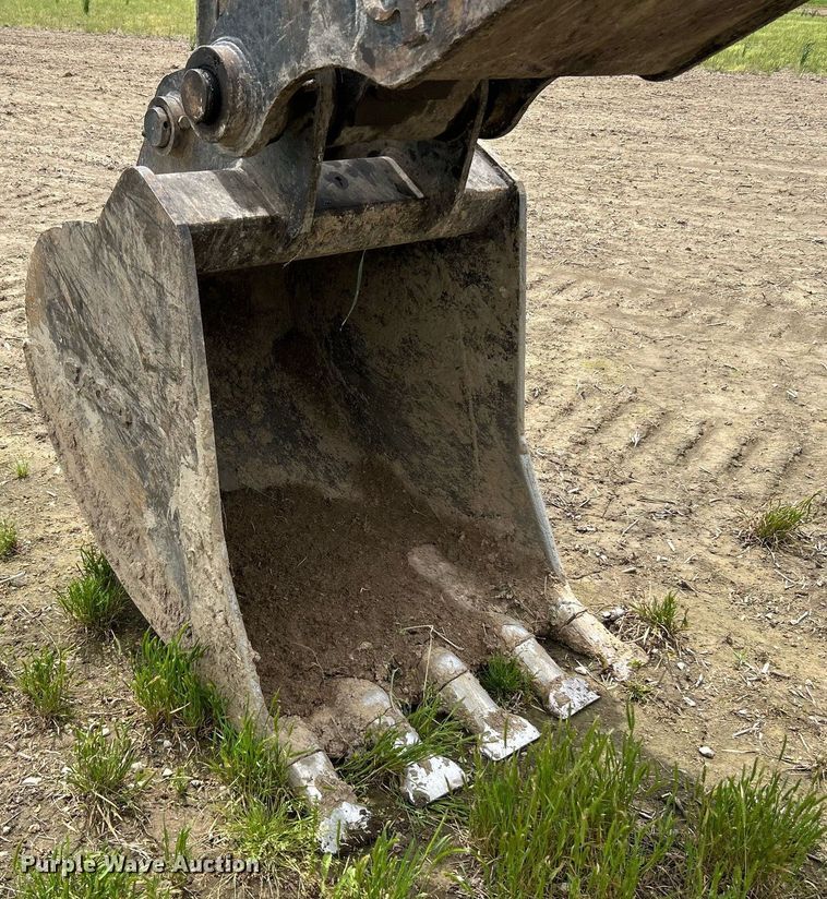 image for item EK8091 2013 John Deere 160G LC excavator