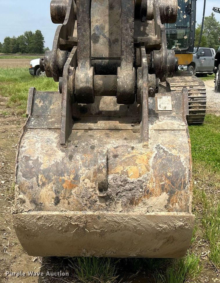 image for item EK8091 2013 John Deere 160G LC excavator