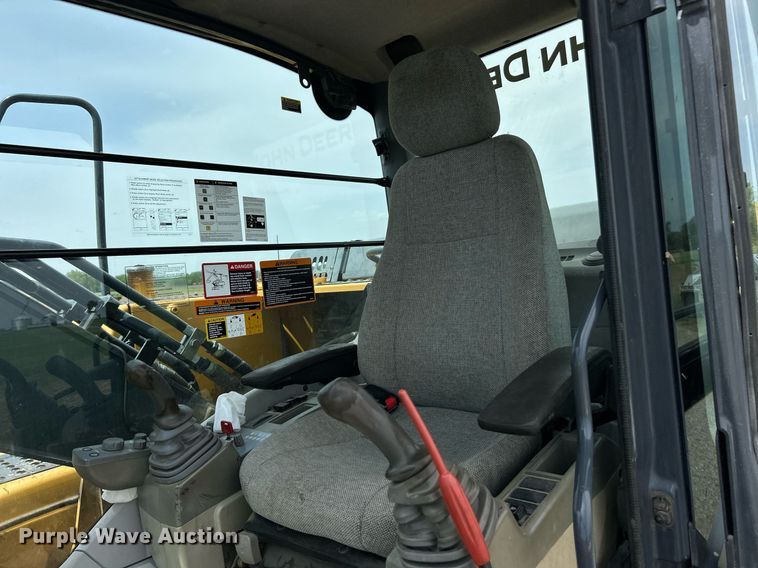 image for item EK8091 2013 John Deere 160G LC excavator