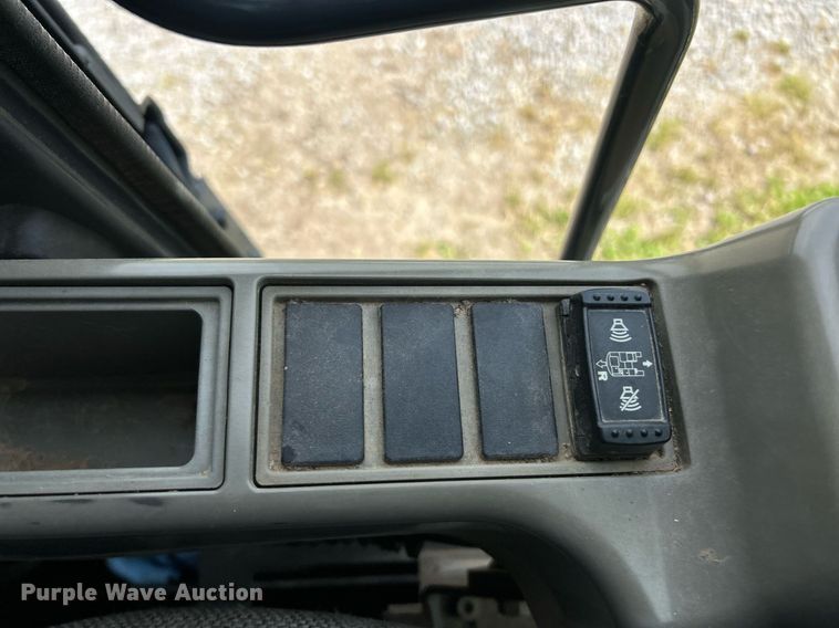 image for item EK8091 2013 John Deere 160G LC excavator