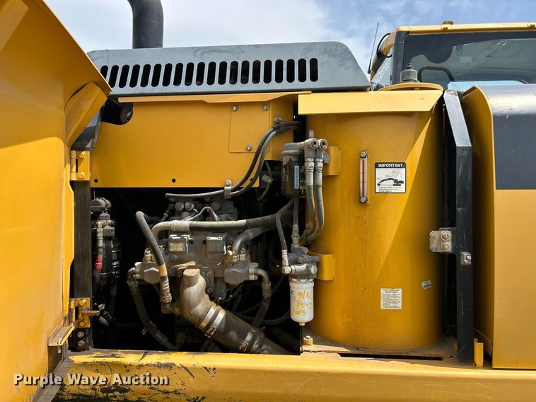 image for item EK8091 2013 John Deere 160G LC excavator