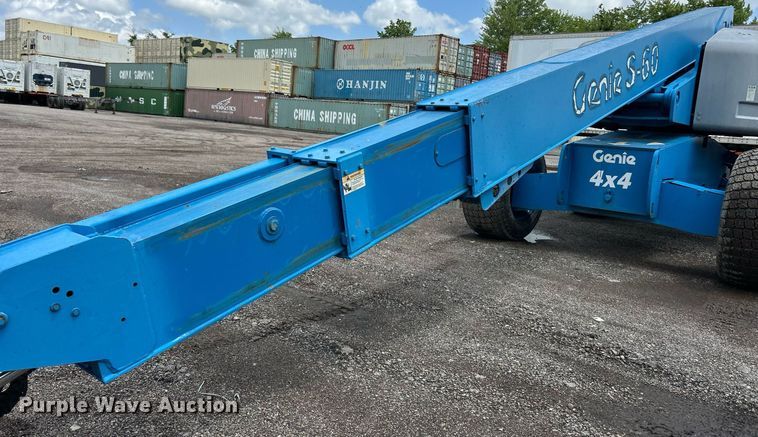 image for item EK8124 2005 Genie S-60 boom lift