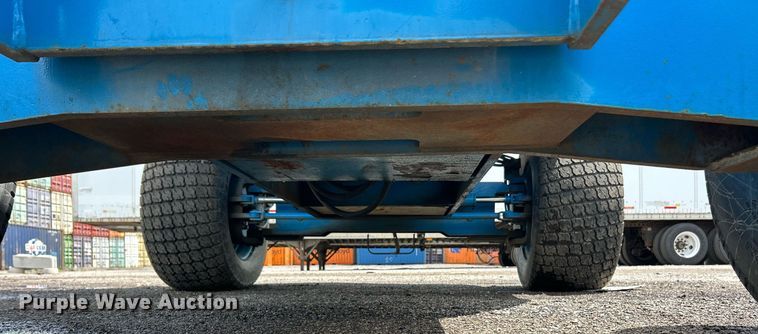 image for item EK8124 2005 Genie S-60 boom lift