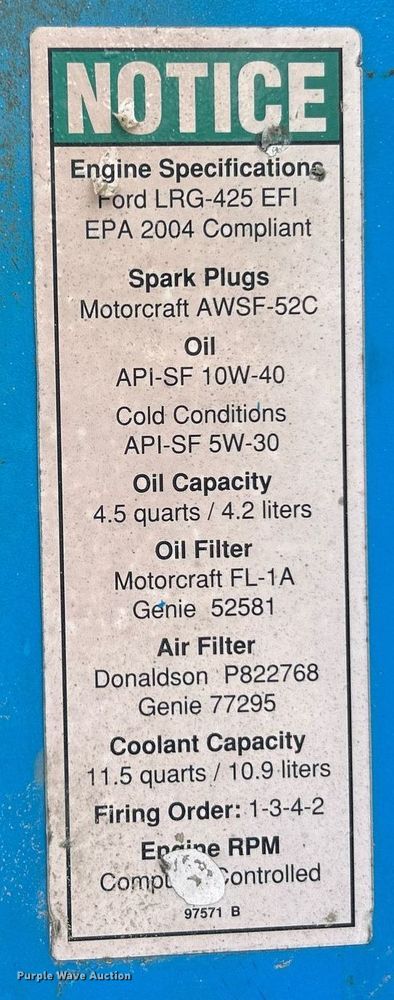 image for item EK8124 2005 Genie S-60 boom lift