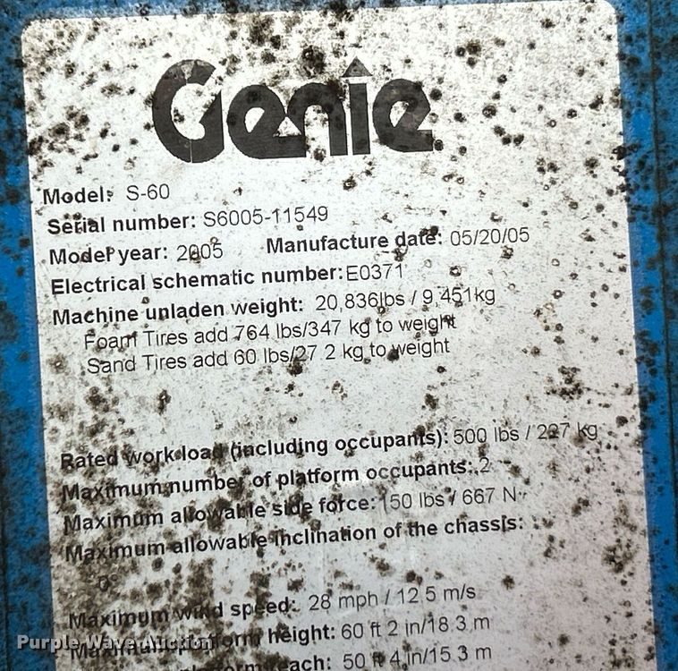 image for item EK8124 2005 Genie S-60 boom lift