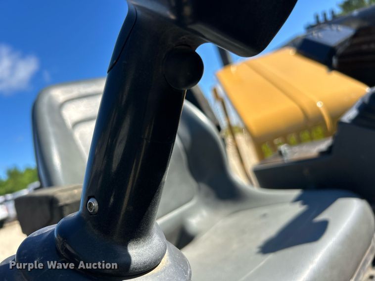 image for item EK8126 2008 Vermeer D16x20 Navigator Series 2 directional boring unit