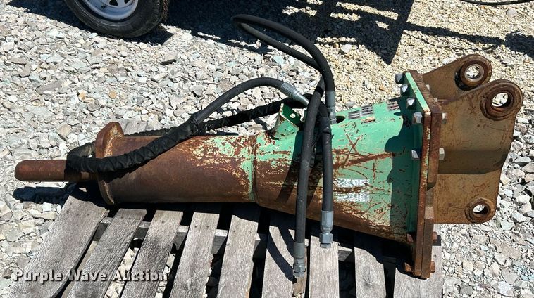 image for item EK8140 Tarmac SC36 breaker