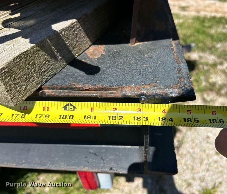 image for item EK8145 2000 Sterling L7501 flatbed truck