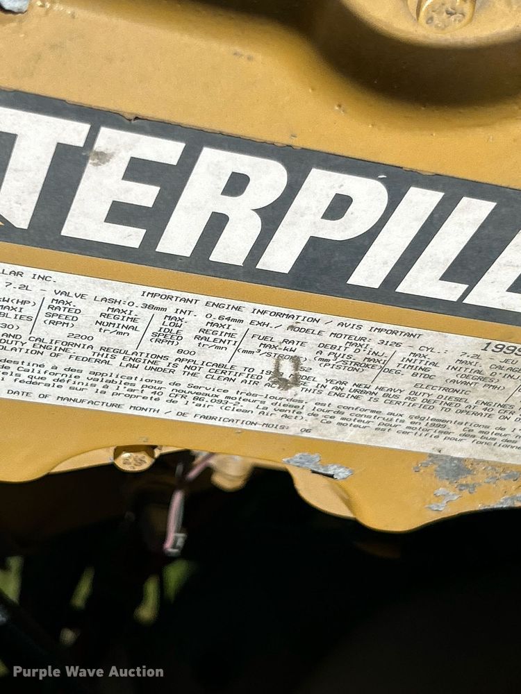 image for item EK8145 2000 Sterling L7501 flatbed truck