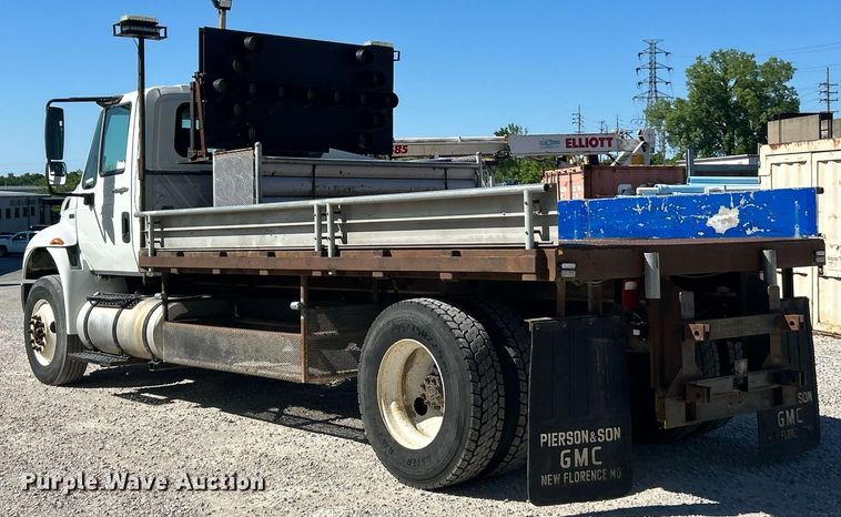 image for item EK8149 2014 International MA025 flatbed truck